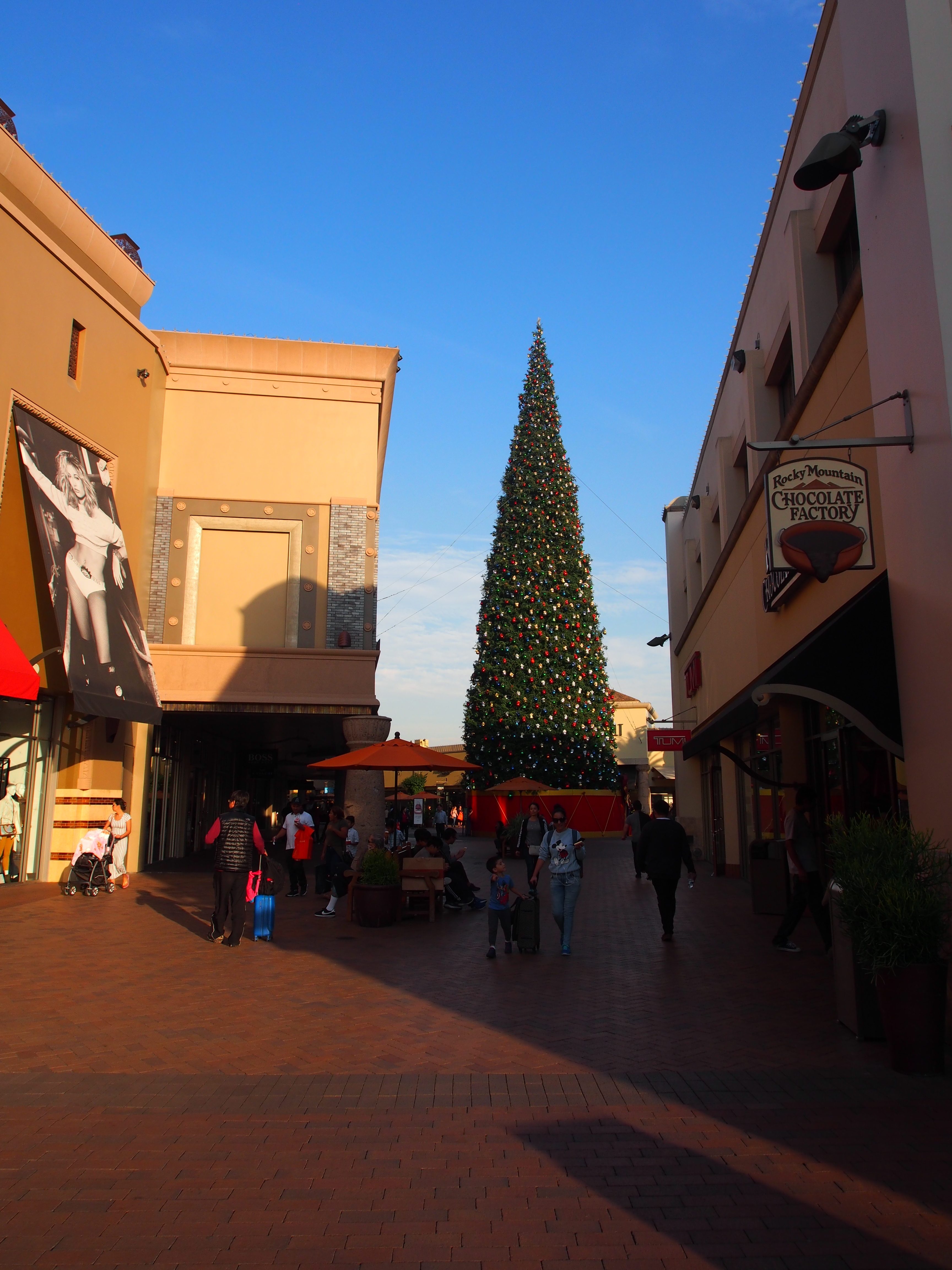 Los Angeles 2018 Day 15 – Citadel Premium Outlets and Home Sweet Home | Escapes From The Little ...