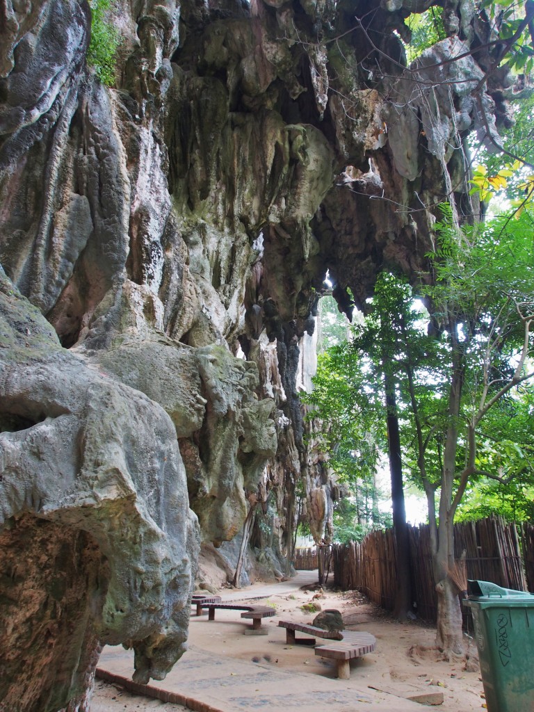 Dramatic cliff stalactites.