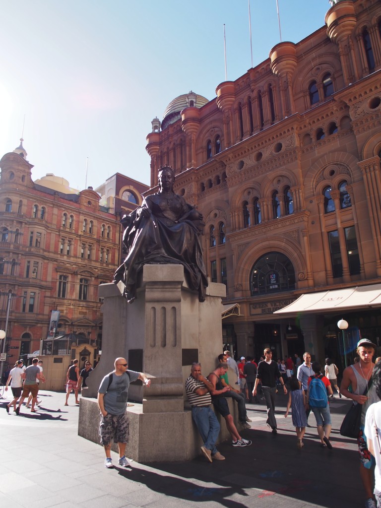 Statue of Queen Victoria.