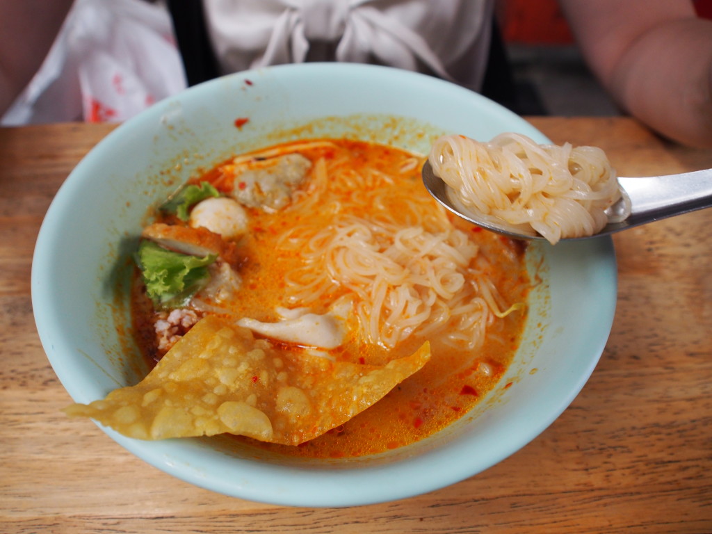 Curry beehoon.