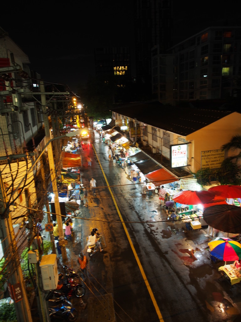 Sukhumvit 38 street view from the bridge above.