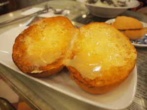 Popular sweetened milk with butter toast.