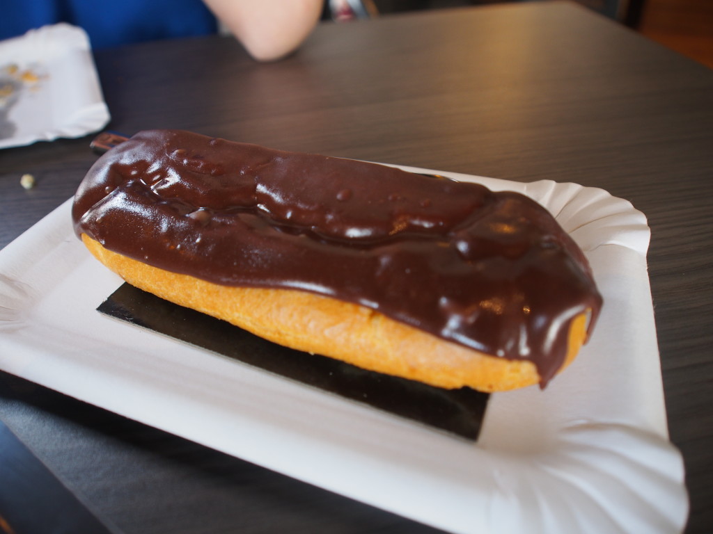 Eclair.