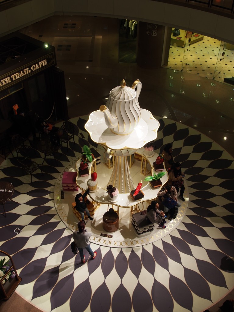 Teapot deco inside harbour city.